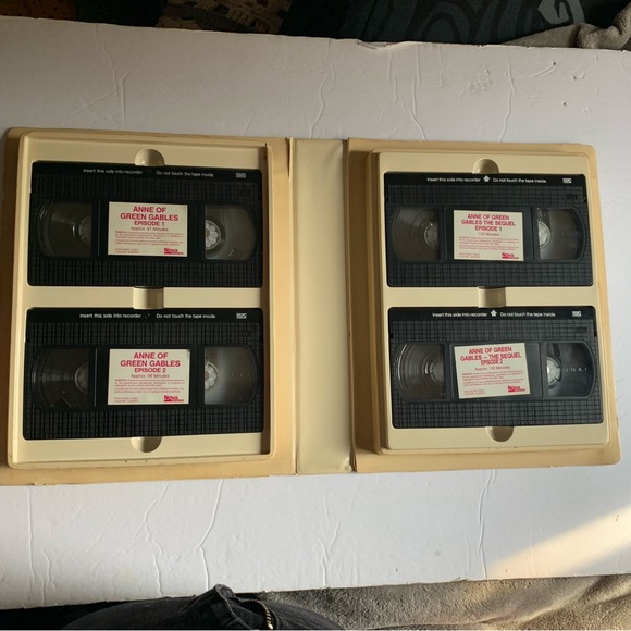 Anne of Green Gables 4 VHS Video Pack Collection Complete Box Set - Picture 4 of 10
